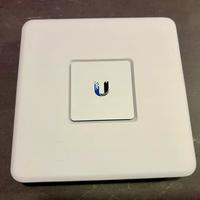 Ubiquity UniFi Security Gateway USG-3P
