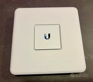 Ubiquity UniFi Security Gateway USG-3P