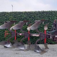 Aratro usato trivomere moro 18