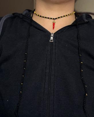Collana choker nero con corno portafortuna uncinet