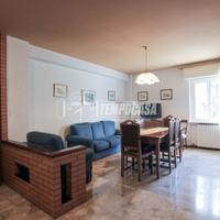 APPARTAMENTO CON GARAGE E CANTINA