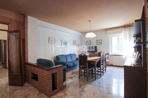 APPARTAMENTO CON GARAGE E CANTINA