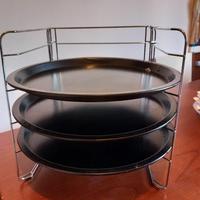 Set di teglie per pizza con struttura