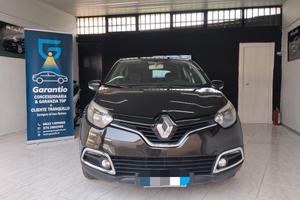 Renault Captur 1.5 diesel AUTOMATICA 2017 CON GARA