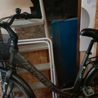 bicicletta elettrica come nuova 