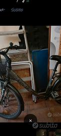 bicicletta elettrica come nuova 