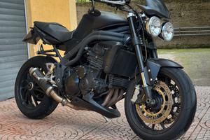 Triumph speed triple 1050