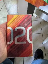 Escentric Molecules 02