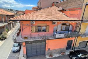Casa a Biancavilla in privato