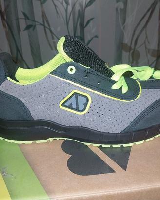 Scarpe da lavoro antinfortunistiche n. 38 – NUOVE