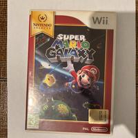 2 giochi wii, super mario galaxy e mario/sonic
