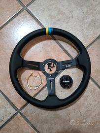 Volante a calice sportivo in pelle Greddy