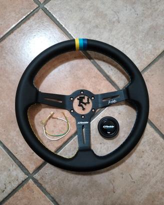 Volante a calice sportivo in pelle Greddy