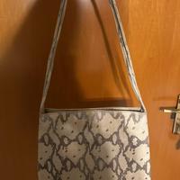 Borsa pitonata