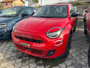 FIAT 600 Hybrid 110 CV DCT MHEV Serie Special...