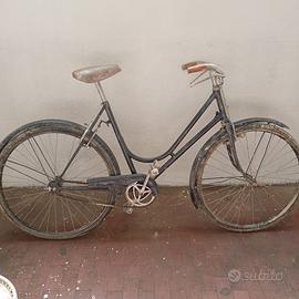 bici d’epoca con freni a bacchetta