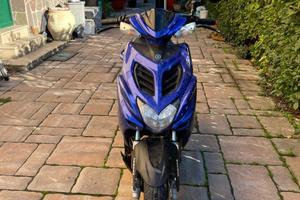 Yamaha aerox 50