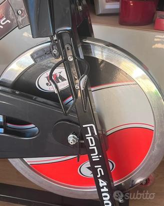 Speed bike Genius 4100 di JK Fitness