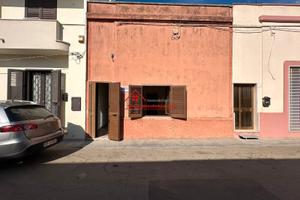 Casa indipendente con giardino in via Filzi