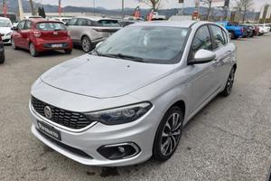 FIAT Tipo (2015-->) Tipo 1.6 Mjt S&S DCT 5 port...