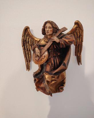 angelo in legno scolpito a mano 