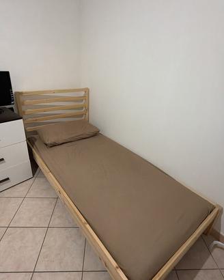 Letto singolo completo di doghe e materasso IKEA