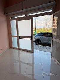 LOCALE/NEGOZIO 220 MQ Casoria