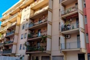 Luminoso esavani con p.auto zona S.Lorenzo