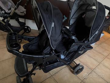 Passeggino fratellare/gemellare