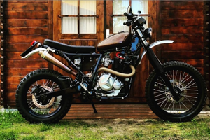 Suzuki dr 750 big scrambler