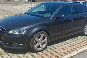 AUDI A3 TDI 140 CV S-TRONIC ATTRACTION