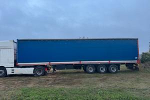 Semirimorchio centinato