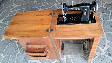 macchina da cucire Jarvis