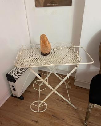 Carrello in ferro con ruote stile shabby