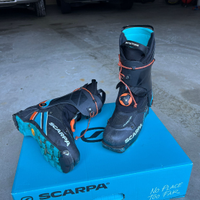 Scarponi sci alpinismo