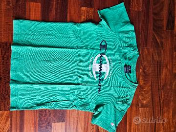 Magliette maniche corte. Marca Champion.