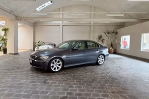 BMW e90 325i