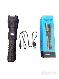 Torcia led con batteria ricaricabile incorporata 