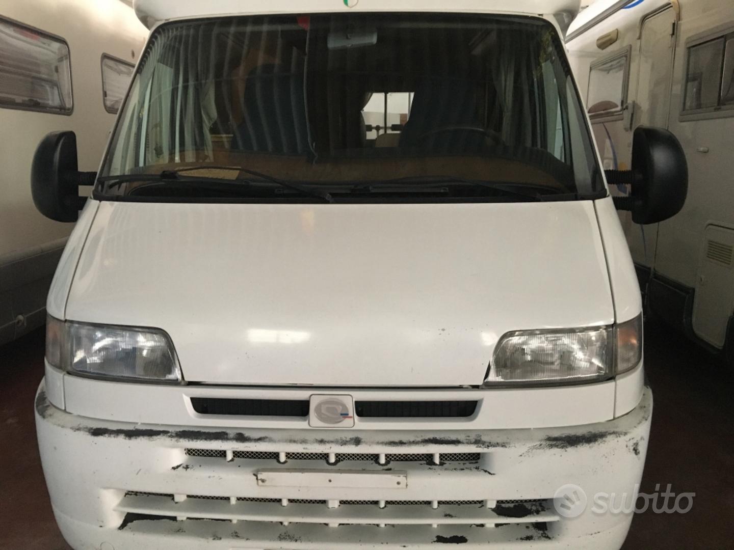 Prodotto: 23030 - PARAURTI ANTERIORE DUCATO 1^ SERIE FINO AL 93 - NO BRAND  (ACCESSORI PER CAMPER-CARAVAN-ESTERNI - CARROZZERIA)