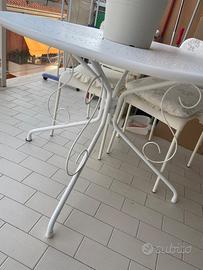 Tavolo da giardino