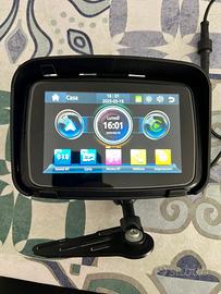 Navigatore CarPlay con supporto Givi