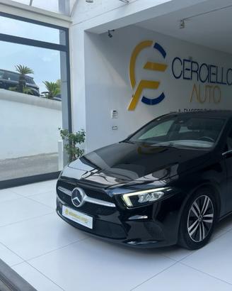 MERCEDES-BENZ A 180 d Automatic Business Extra t
