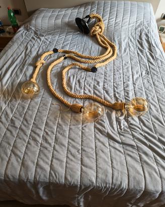 lampadario con corde e applique 