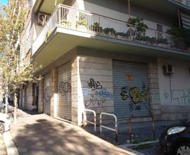 Negozio 3 serrande c1