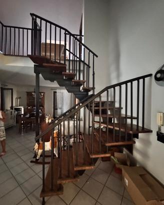 Scala in legno