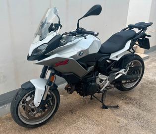 BMW F900XR