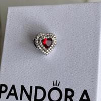 Charm Pandora Cuore Rosso e Pavè 799218C02