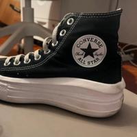 Converse nere platform