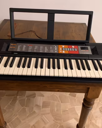 Tastiera Yamaha PSR F50