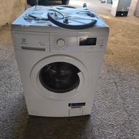 LAVATRICE ELECTROLUX 8 KILI A+ CONSEGNA A DOMICILI